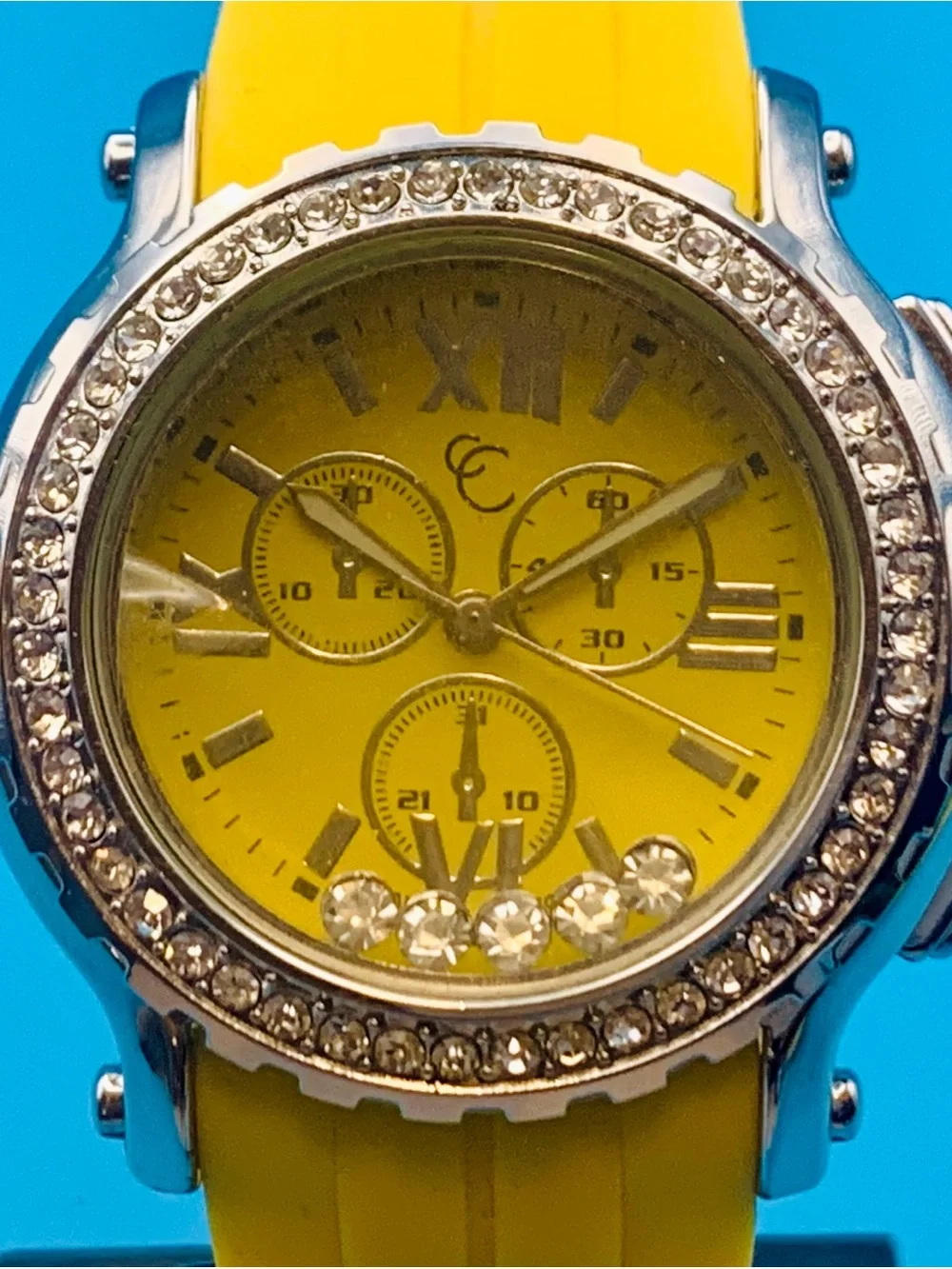 CHARMING CHARLIE 3282 Women’s Quartz Wristwatch Crystal Accents Working New Batt